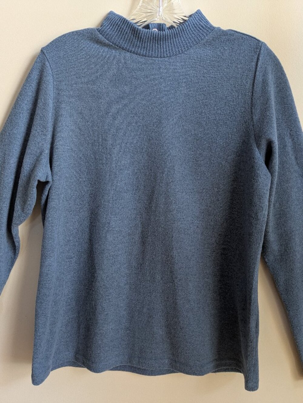 DG2  mock neck open back women L blue long sleeve sweater #676